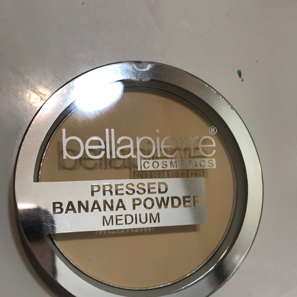 Bellapierre Cosmetics Pressed Banana Powder Medium